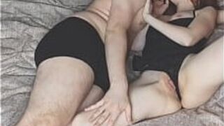 Самое интересное в ее трусиках - порно видео