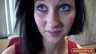 Интервью с немецкой тинкой - порно видео